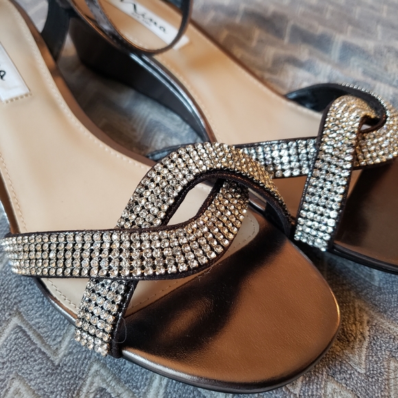 Nina New York strappy rhinestone sandals - Picture 7 of 8